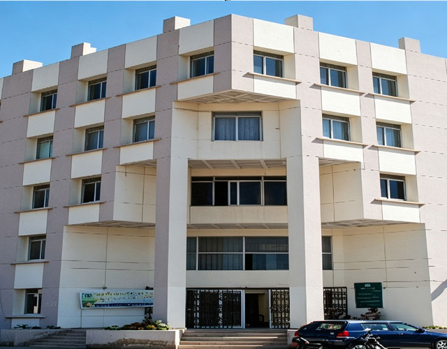 联邦乌尔都文学与科技大学